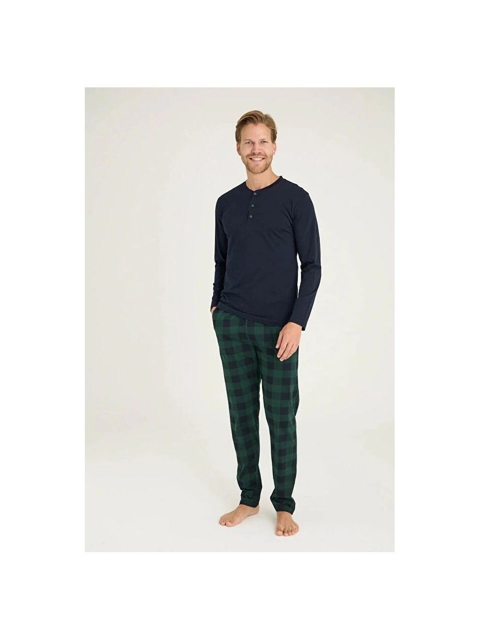 Erkek Uzun Kollu Lacivert Ekoseli Pijama Takımı