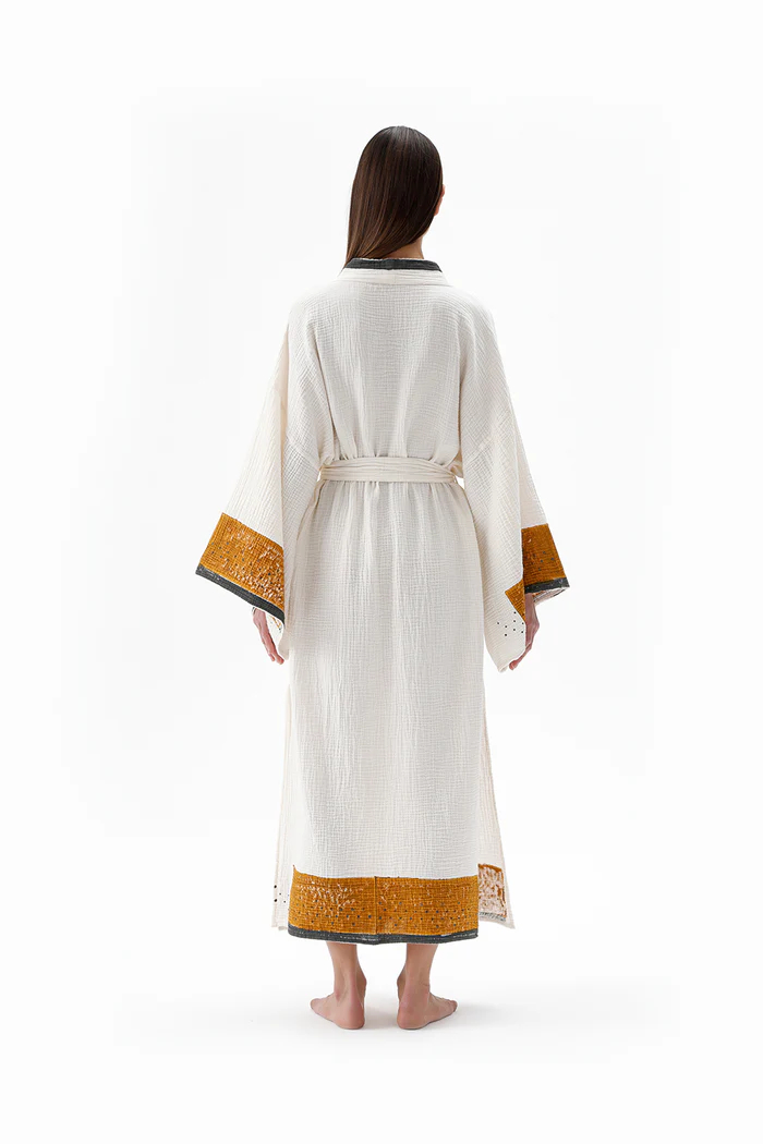 İki Kız Crinkle Kimono