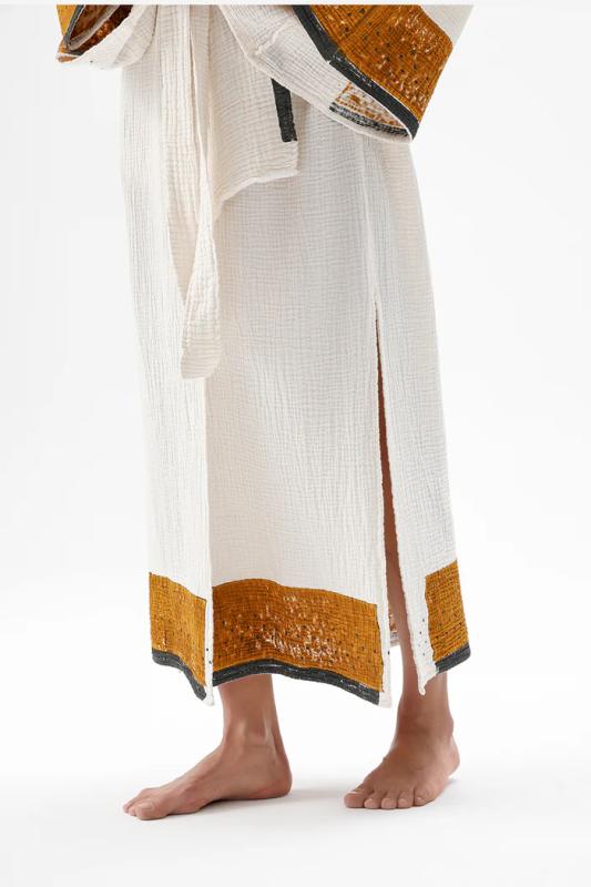 İki Kız Crinkle Kimono