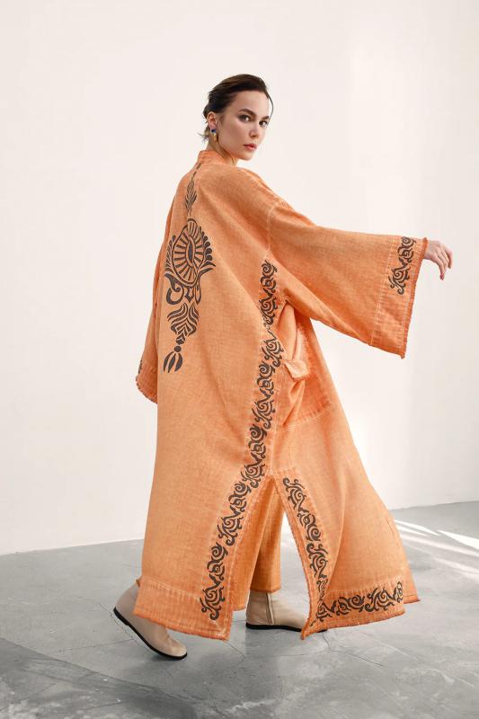 İki Kız Orange Kimono
