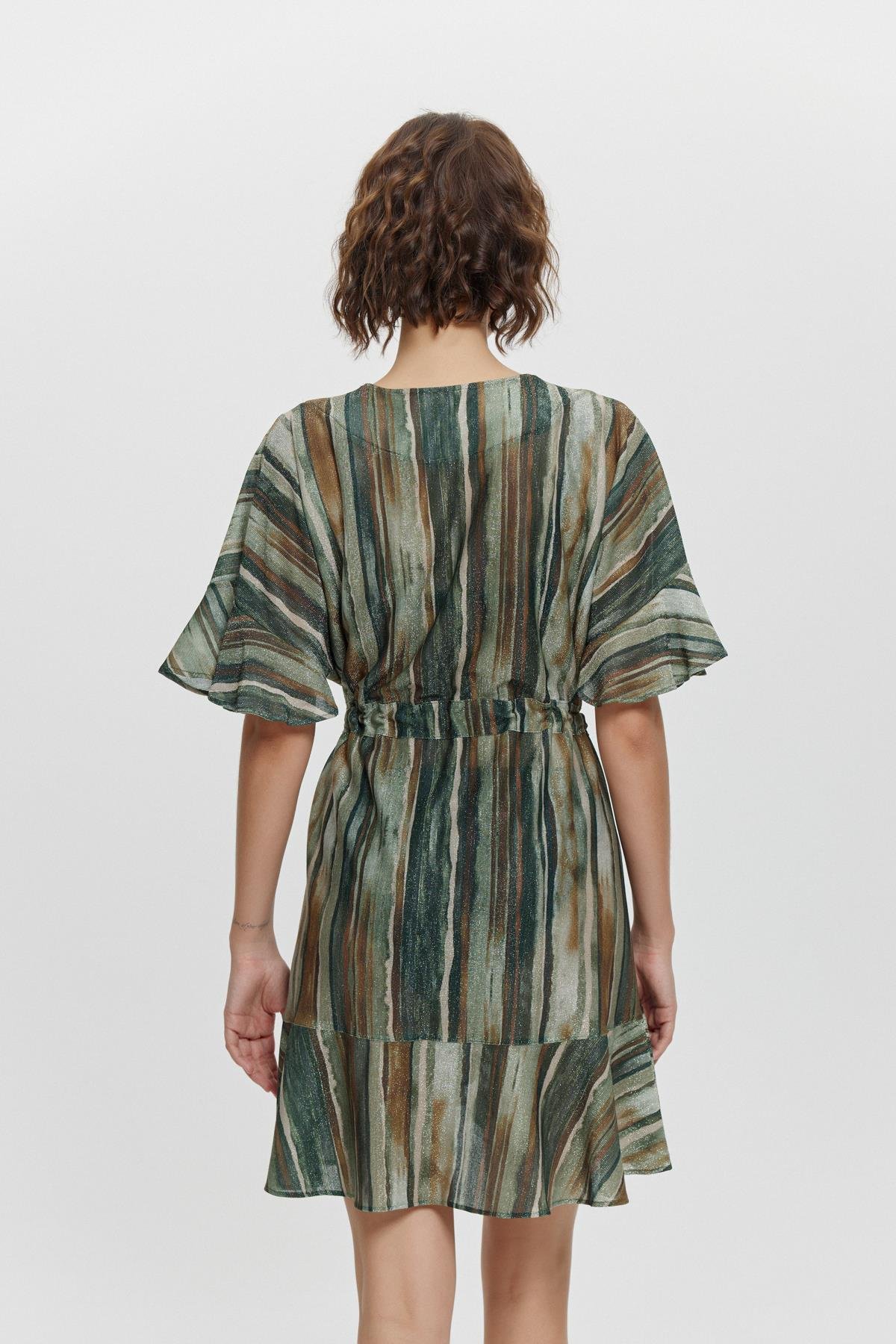 P15084 Desenli  Fırfırlı  Kısa Kimono