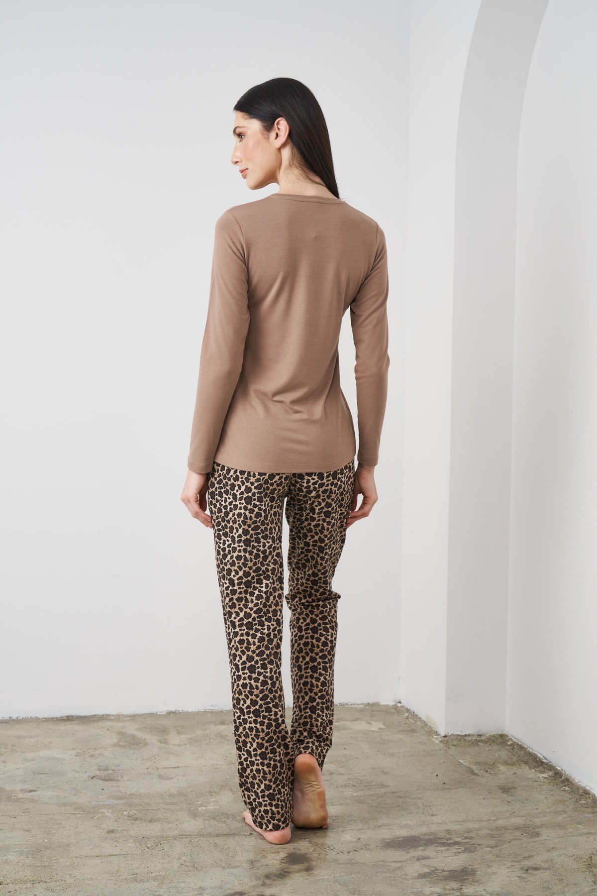PJS 24512 KADIN LEOPRA DESENLİ PİJAMA TAKIMI