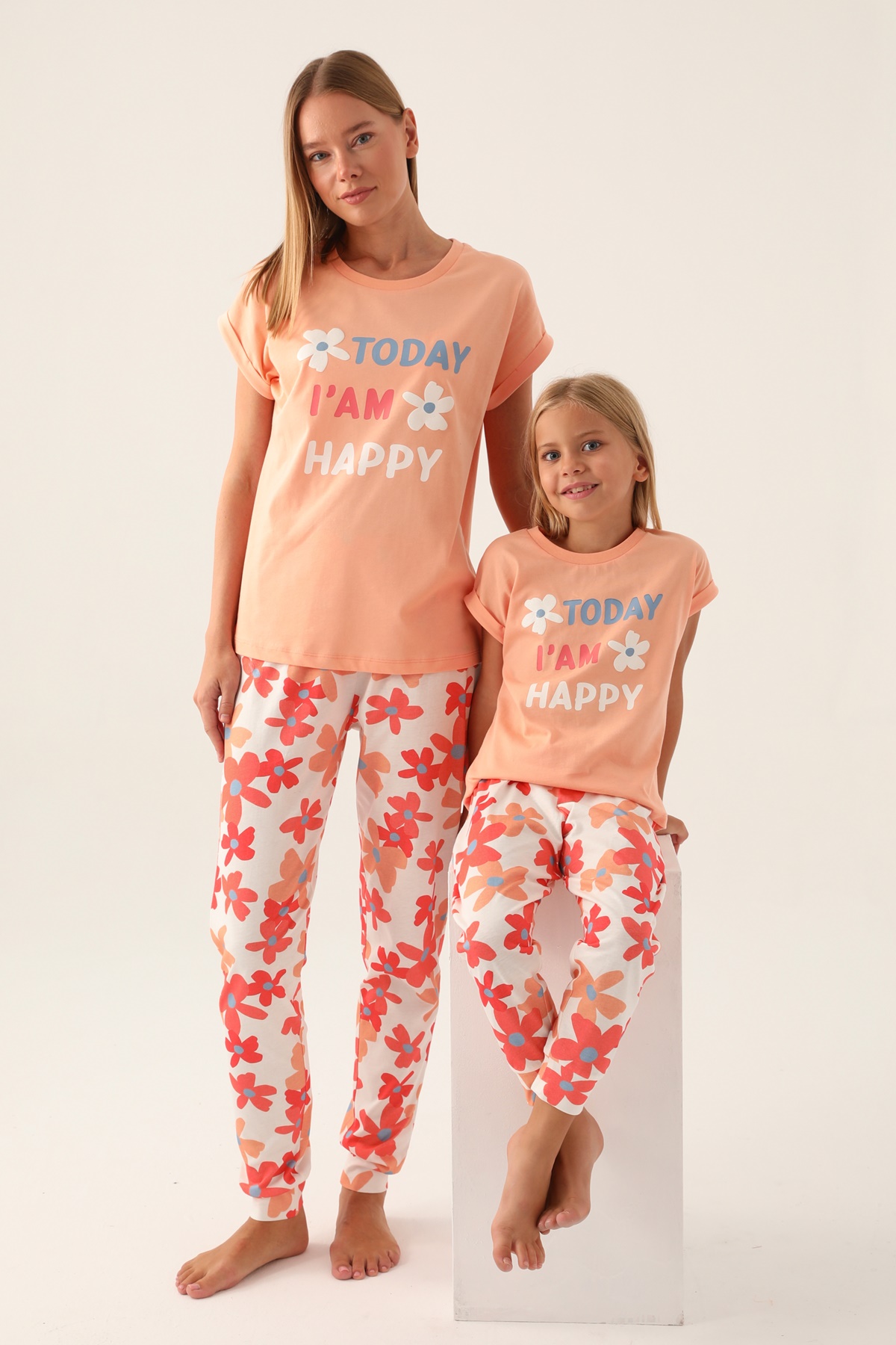 Roly Poly 3394 Pamuklu Anne Kız Garson Kısa Kollu Pijama Takımı-Turuncu