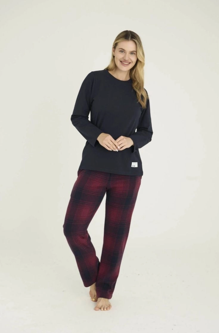 Kadın Uzun Kollu Lacivert Ekoseli Pijama Takımı